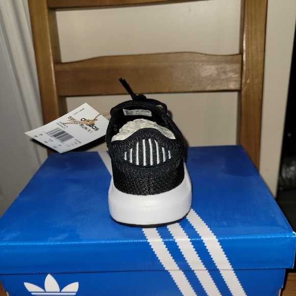 Adidas Path Runners for Toddlers - Picture 3 of 4